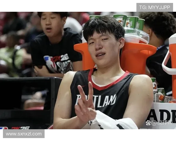 库里赞杨瀚森潜力巨大称其是中国篮球的未来代表